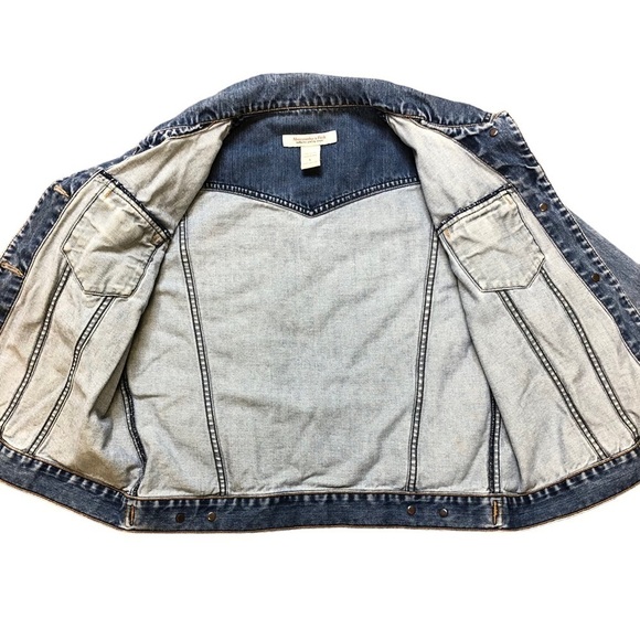 VTG Abercrombie & Fitch Cotton Denim Jacket Jean Jacket with Rips Womens - Picture 4 of 12